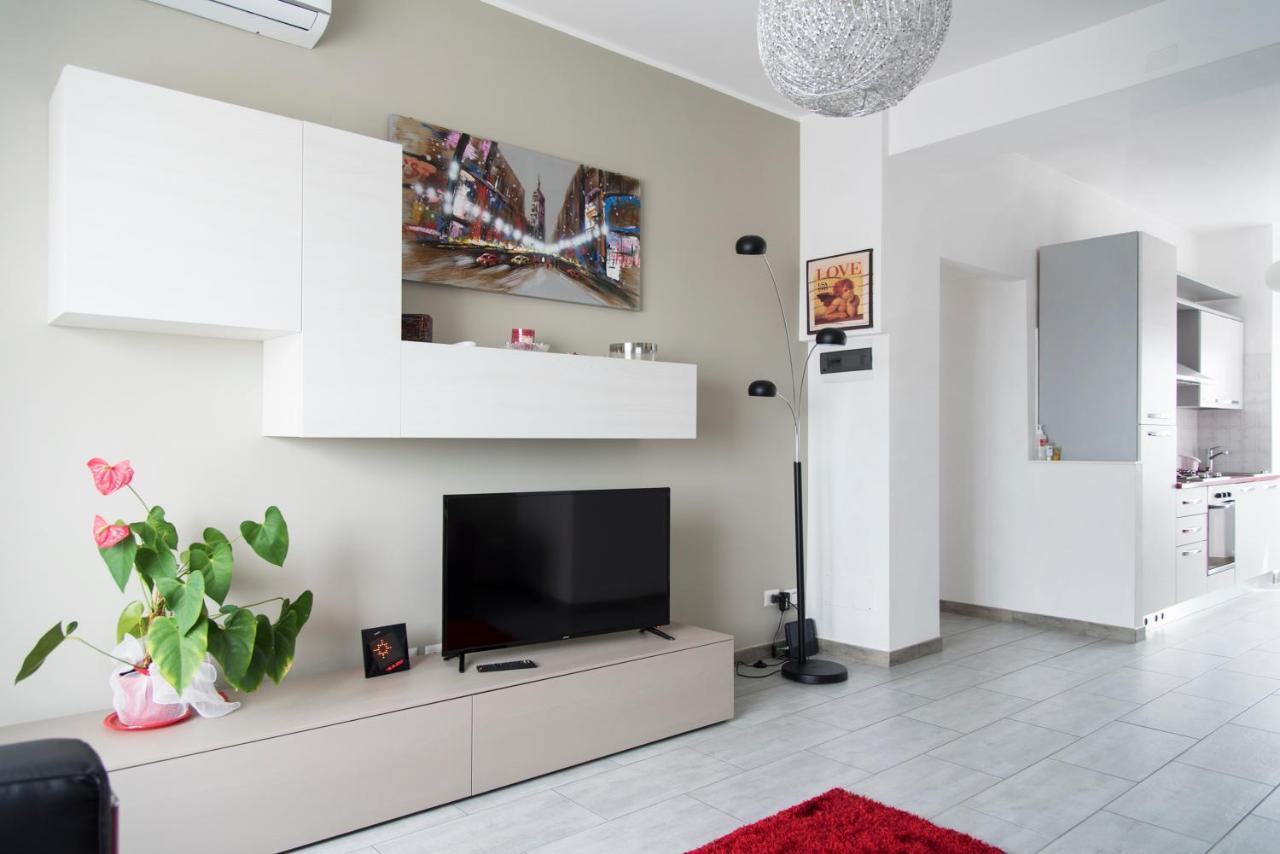 Youhosty - Delle Genziane 7 Apartment Milan Bagian luar foto
